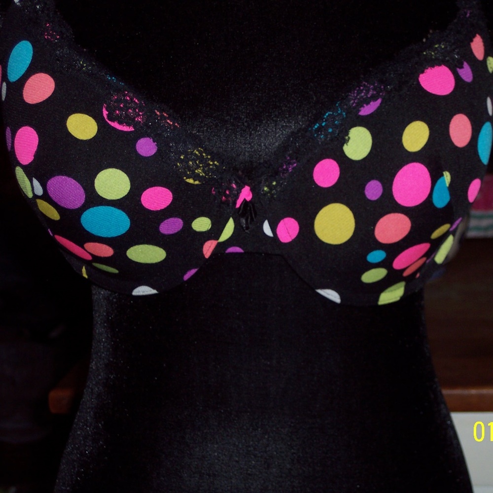 BRAND NEW!!!  Polka Dot Push-up Bra